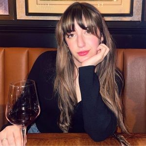 Meet your Posher, Briana